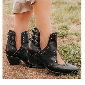 🔥BNIB 🦅|•FREEBIRD BY STEVEN•| MELODY Leather Ankle Boots Size 8